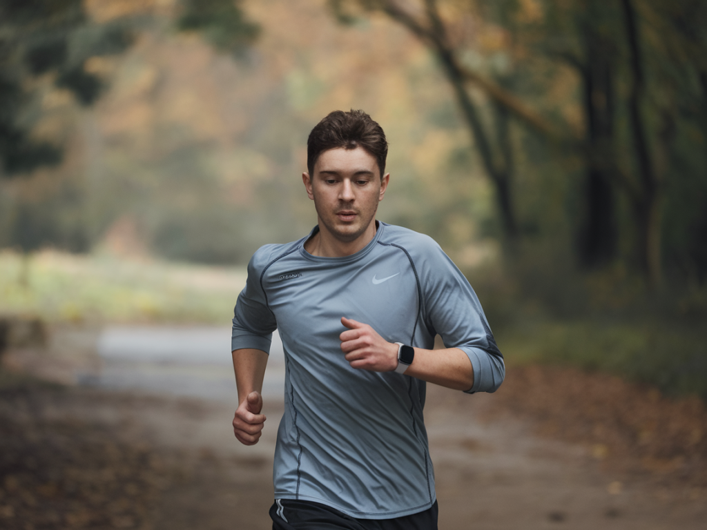 Comment utiliser votre montre connectée pour fixer et atteindre un objectif de pas réaliste en 4 semaines